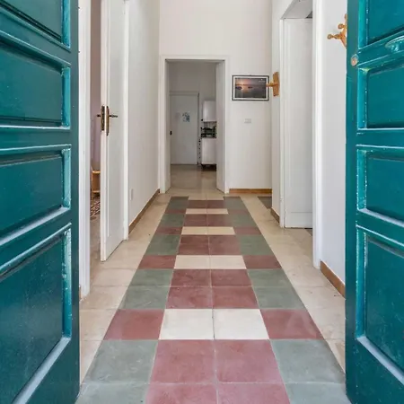 Lungomare Galilei Puglia On Line غالّيبولي